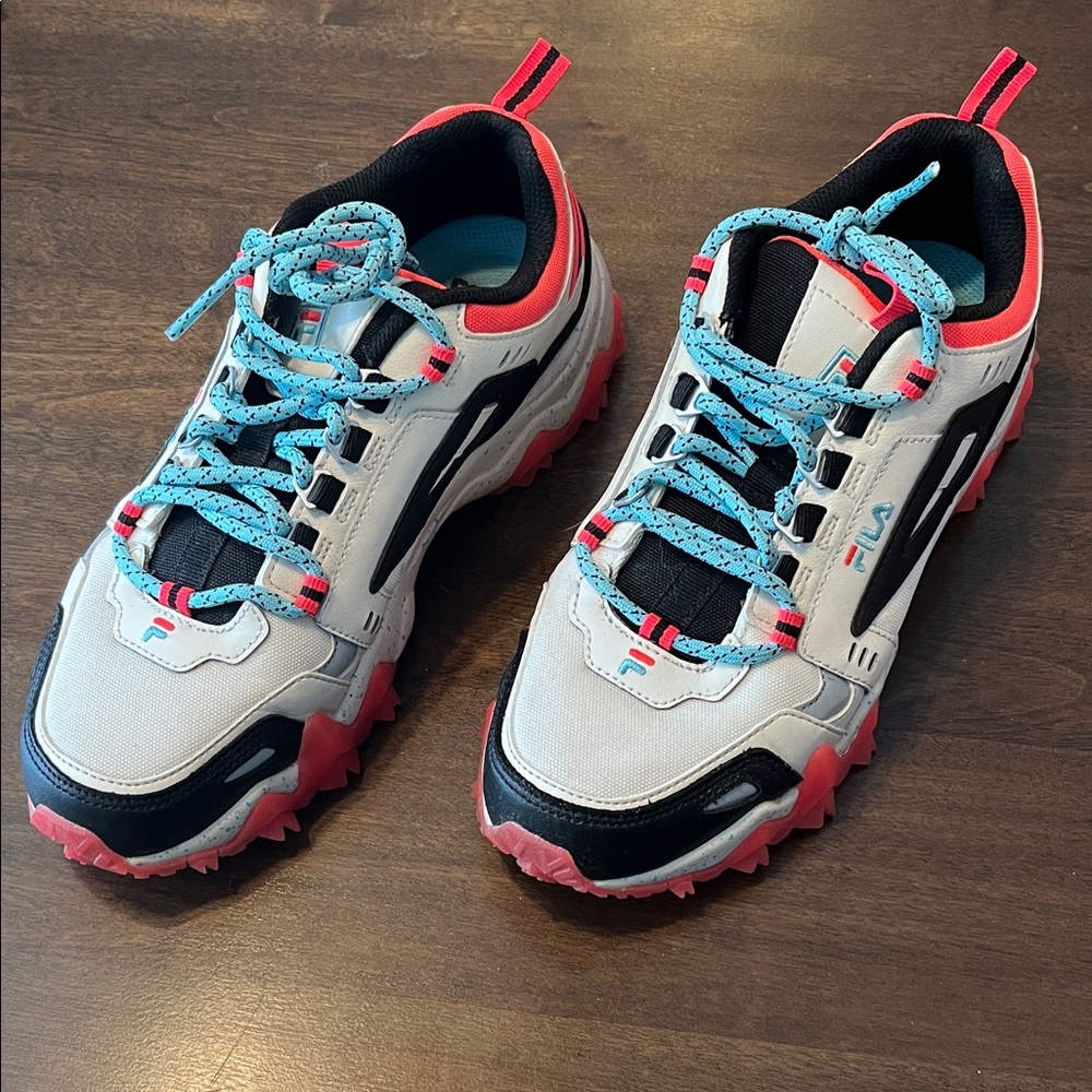 Fila Trail Sneakers with Blue and Red Accents